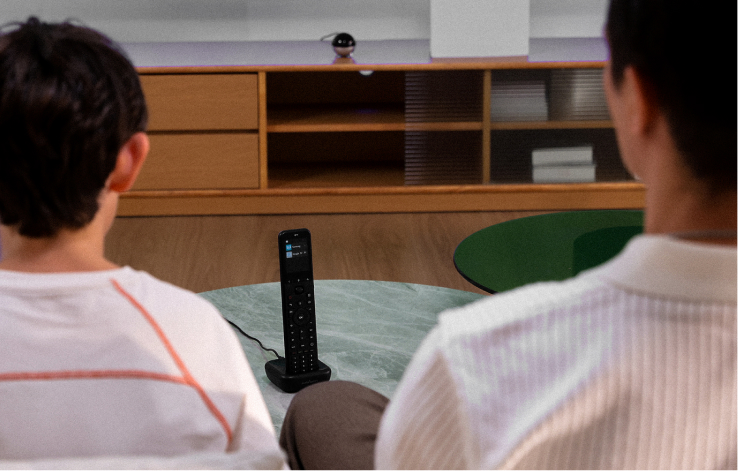 Up to 3 simultaneous Bluetooth devices at once